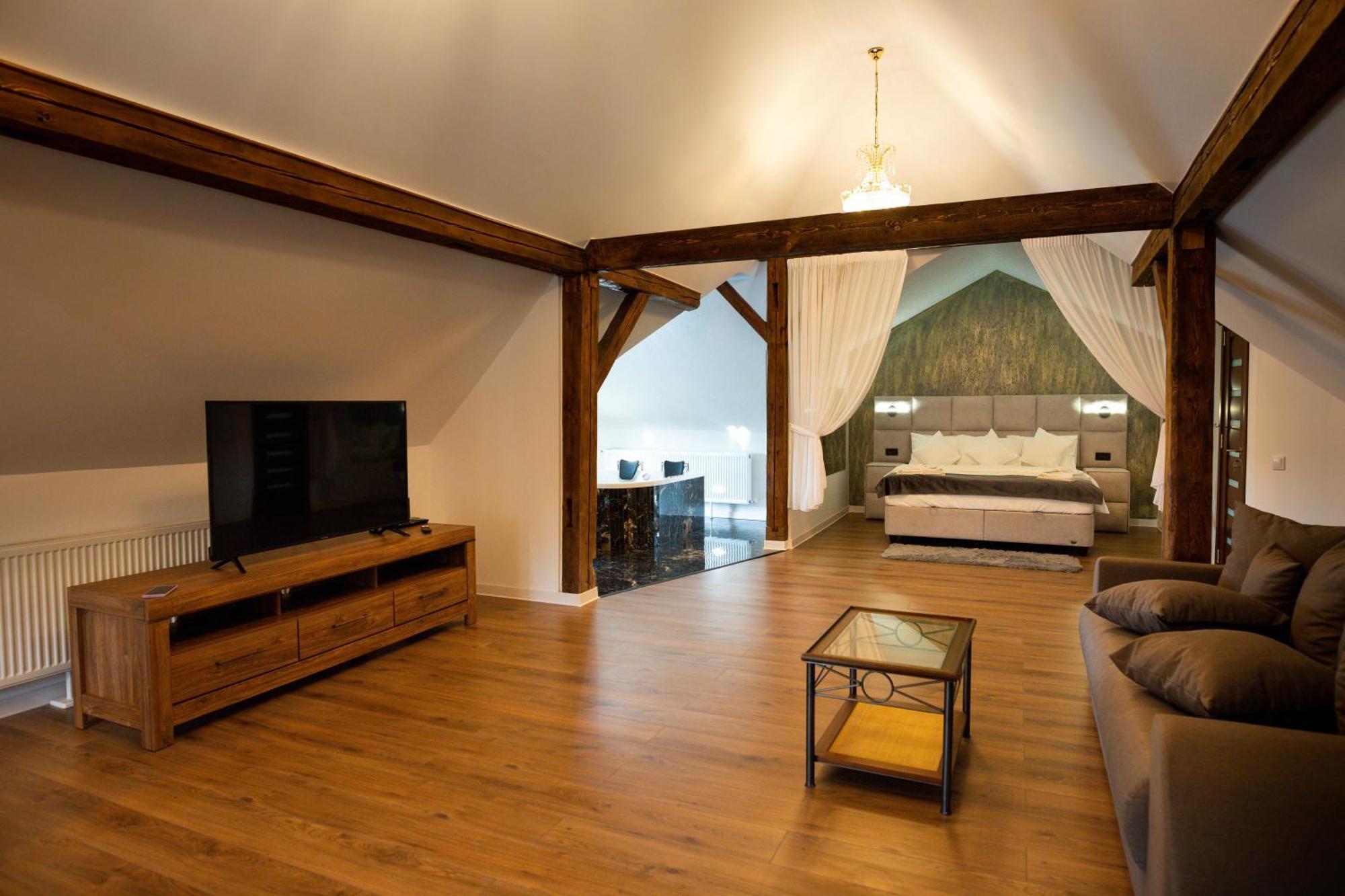 Turmhaus Hermannstadt ภายนอก รูปภาพ